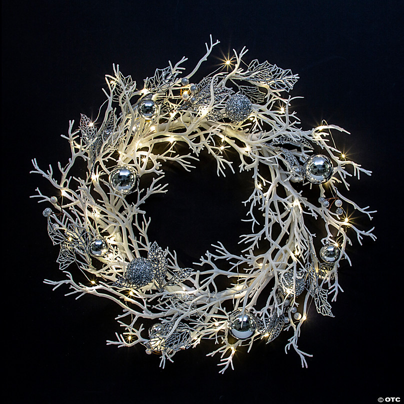 Light-Up White Winter Wreath Christmas Decoration | Halloween Express