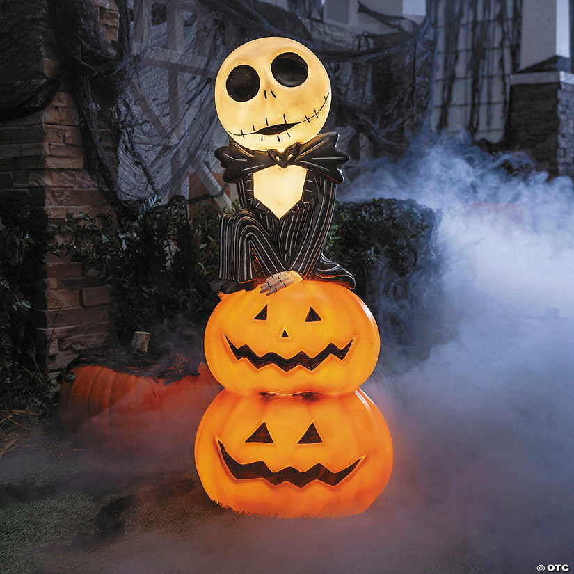 Jack Skellington And Sally Light-Up Figure - Tim Burton's The Nightmare Before Christmas Is Now Available For Purchase