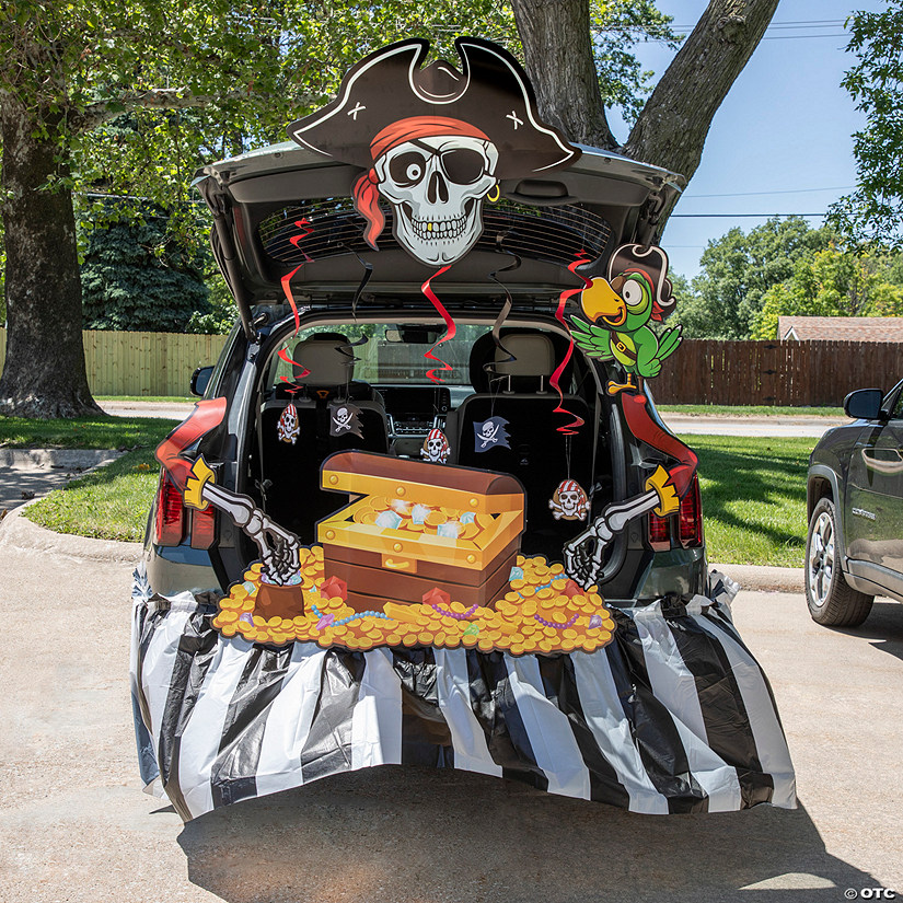 Deluxe Spooky Pirate Trunk-or-Treat Decorating Kit - 18 Pc. Image